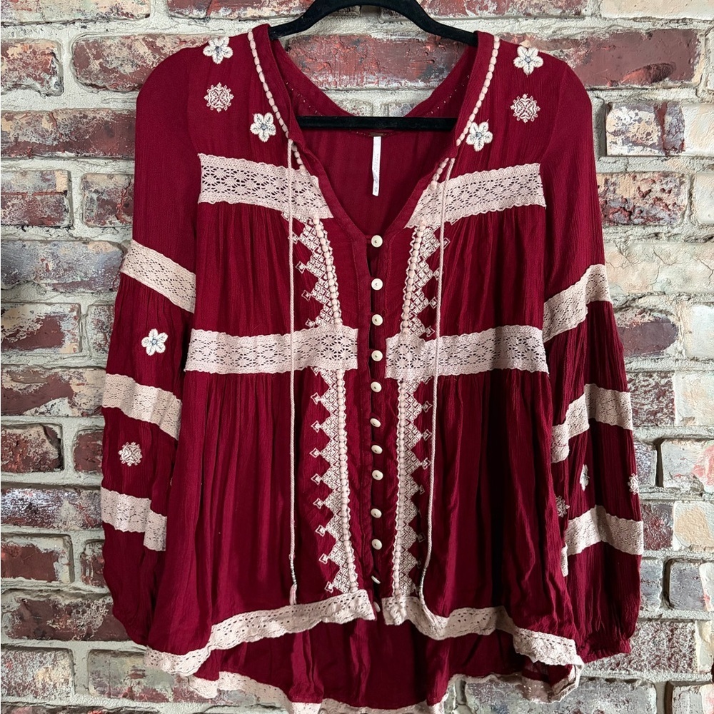 Free People Iris Top NWOT Cranberry XS Boho Embroidered Lace Peasant Blouse - Picture 4 of 7